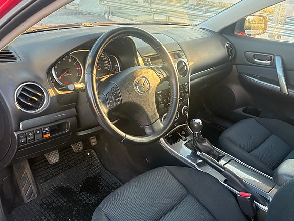 Mazda 6 3 of 7