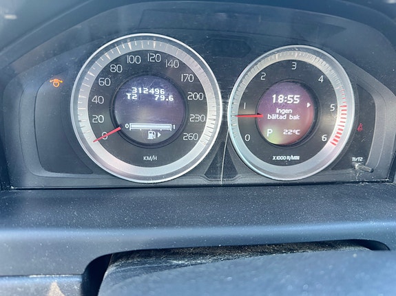 Volvo XC70 7 of 9