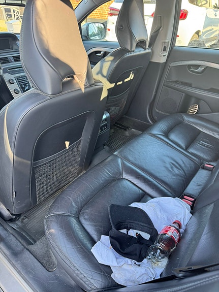 Volvo XC70 8 of 9