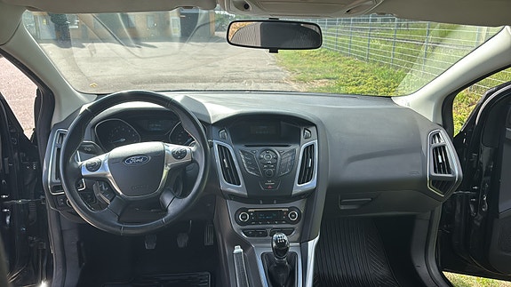 Ford Focus 4 of 5