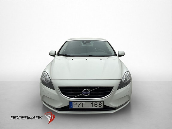 Volvo V40 2 of 29