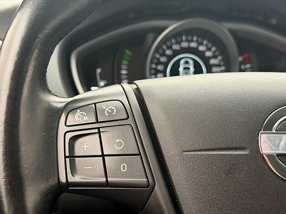Volvo V40 19 of 29