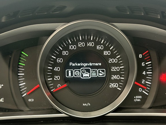 Volvo V40 23 of 29