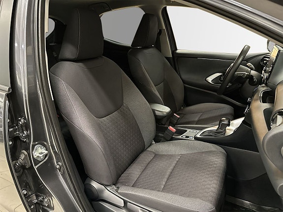 Toyota Yaris 8 of 13
