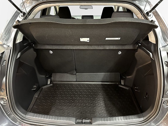 Toyota Yaris 12 of 13