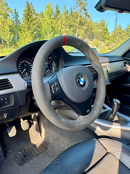 BMW 325i 4 of 9