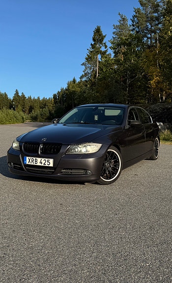 BMW 325i 6 of 9