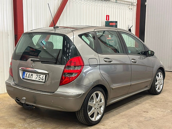 Mercedes-Benz A200 3 of 24