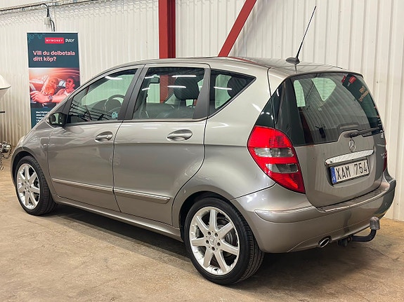 Mercedes-Benz A200 2 of 24