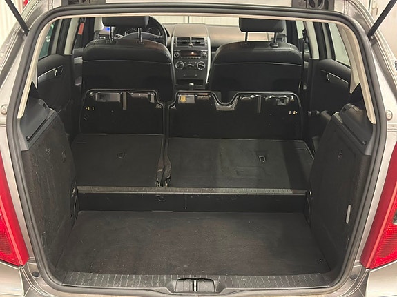 Mercedes-Benz A200 18 of 24