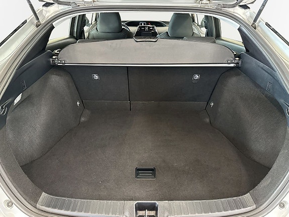 Toyota Prius 21 of 23