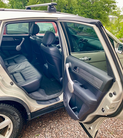 Honda CR-V 17 of 25
