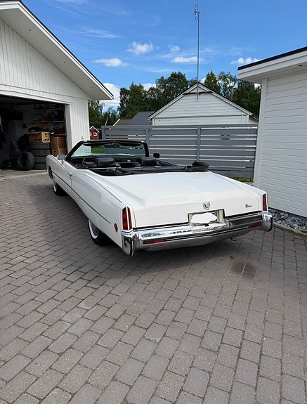 Cadillac Fleetwood 4 of 6