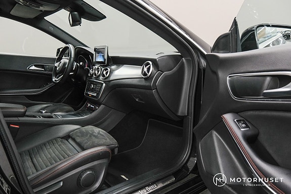 Mercedes-Benz CLA180 9 of 23