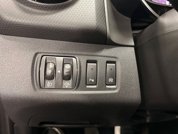 Renault Clio 20 of 30
