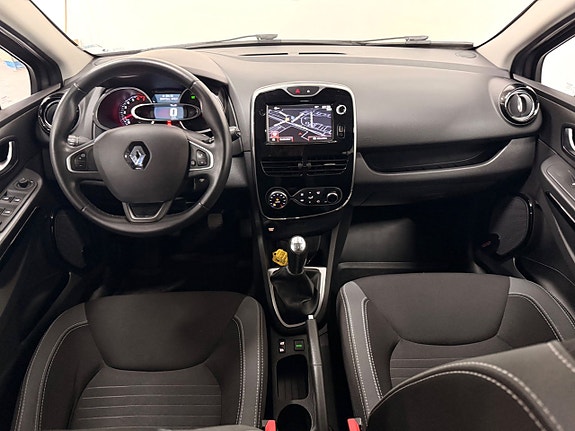 Renault Clio 16 of 30