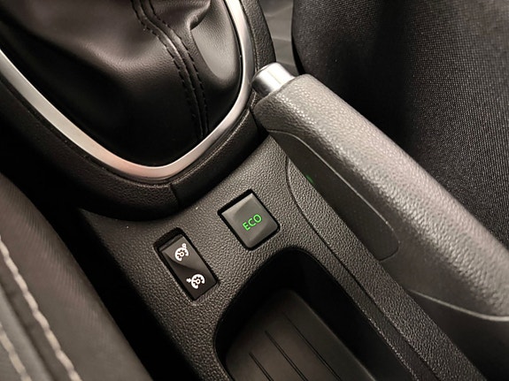 Renault Clio 26 of 30