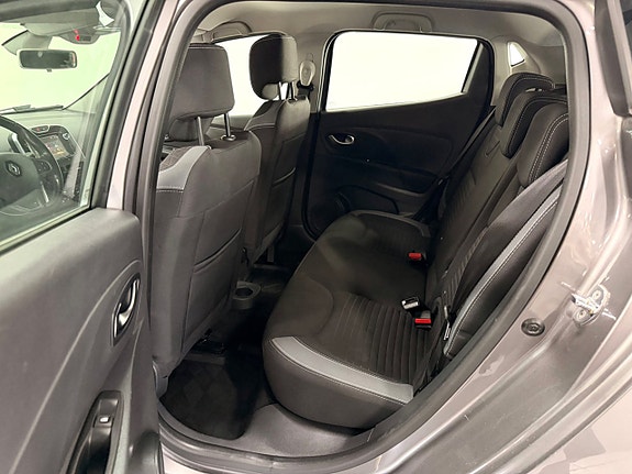 Renault Clio 15 of 30