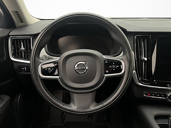 Volvo V90 14 of 30