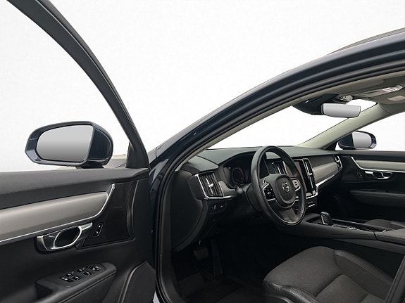 Volvo V90 11 of 30