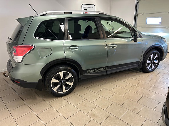 Subaru Forester 3 of 18