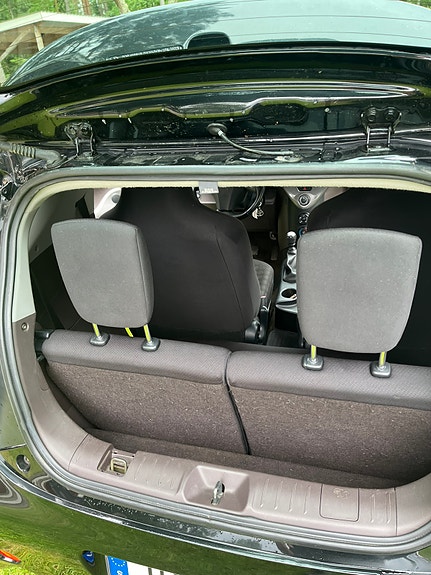 Toyota IQ 8 of 11