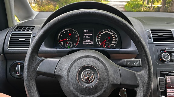 Volkswagen Touran 10 of 18