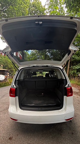 Volkswagen Touran 14 of 18