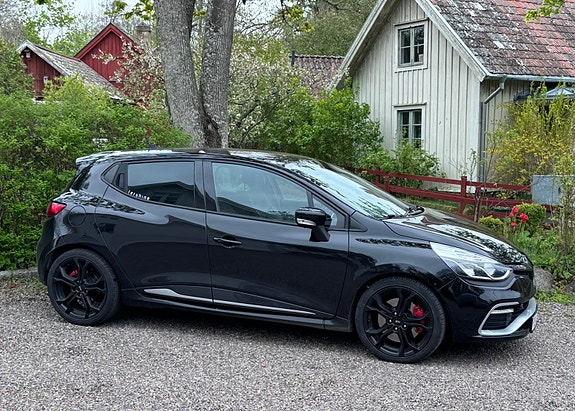 Renault Clio 2 of 7