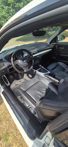 BMW 120i 5 of 5