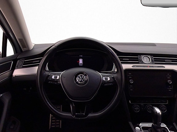 Volkswagen Passat Alltrack 14 of 30