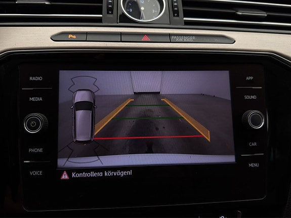 Volkswagen Passat Alltrack 30 of 30