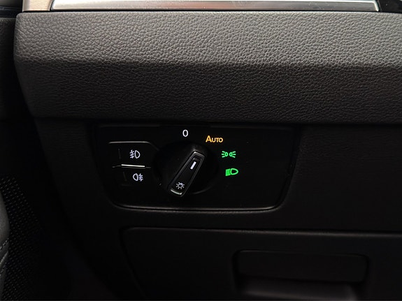 Volkswagen Passat Alltrack 22 of 30