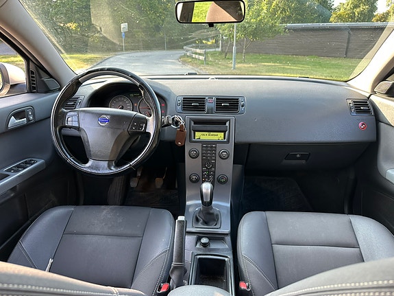 Volvo V50 8 of 8