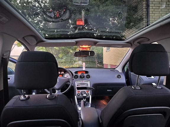 Peugeot 308 SW 4 of 13