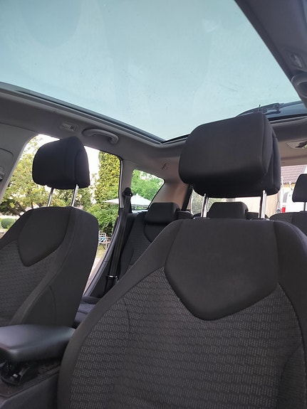 Peugeot 308 SW 5 of 13