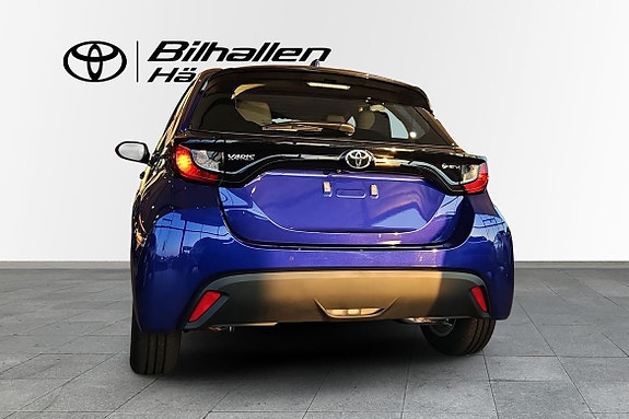 Toyota Yaris 4 of 10