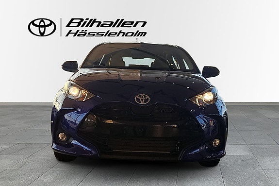 Toyota Yaris 5 of 10