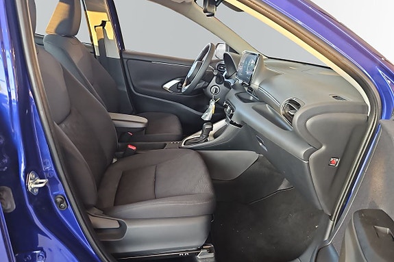 Toyota Yaris 6 of 10