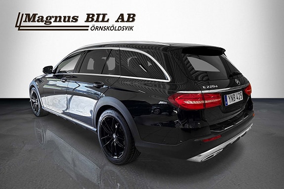 Mercedes-Benz E220 d 3 of 18