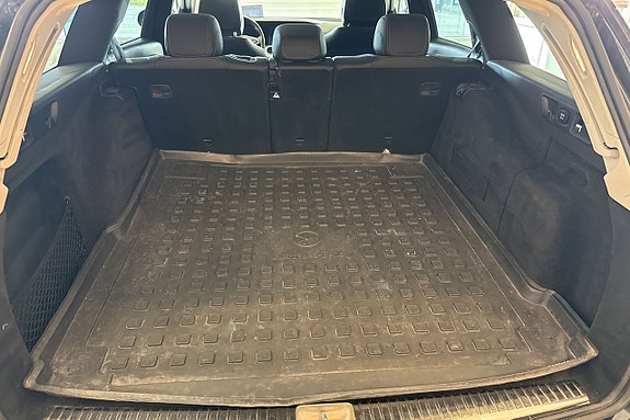 Mercedes-Benz E220 d 13 of 18