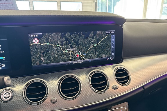 Mercedes-Benz E220 d 17 of 18