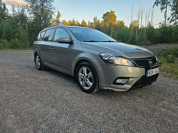 Kia Ceed 3 of 7