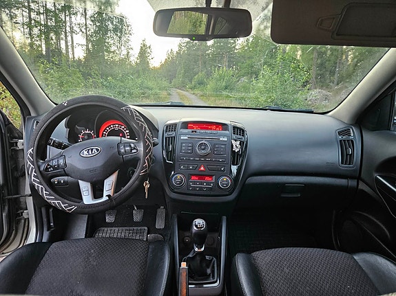Kia Ceed 7 of 7