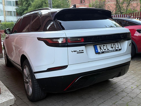 Land Rover Range Rover Velar 2 of 6