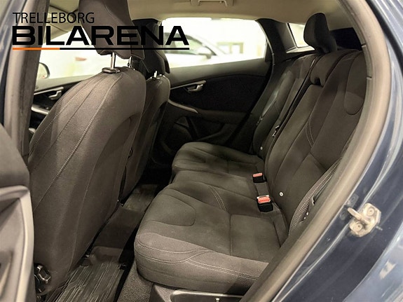 Volvo V40 19 of 20