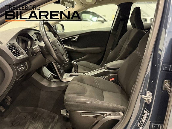 Volvo V40 11 of 20
