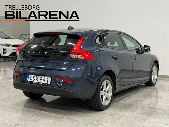 Volvo V40 8 of 20