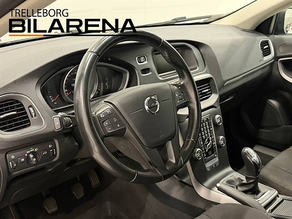 Volvo V40 9 of 20