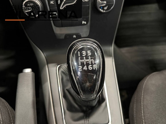 Volvo V40 17 of 20